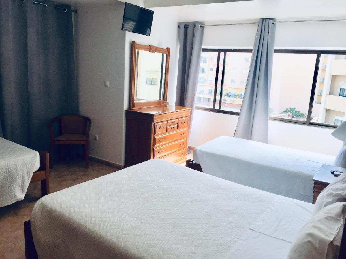 Residencial Principe Guest House Barreiro  Exterior photo